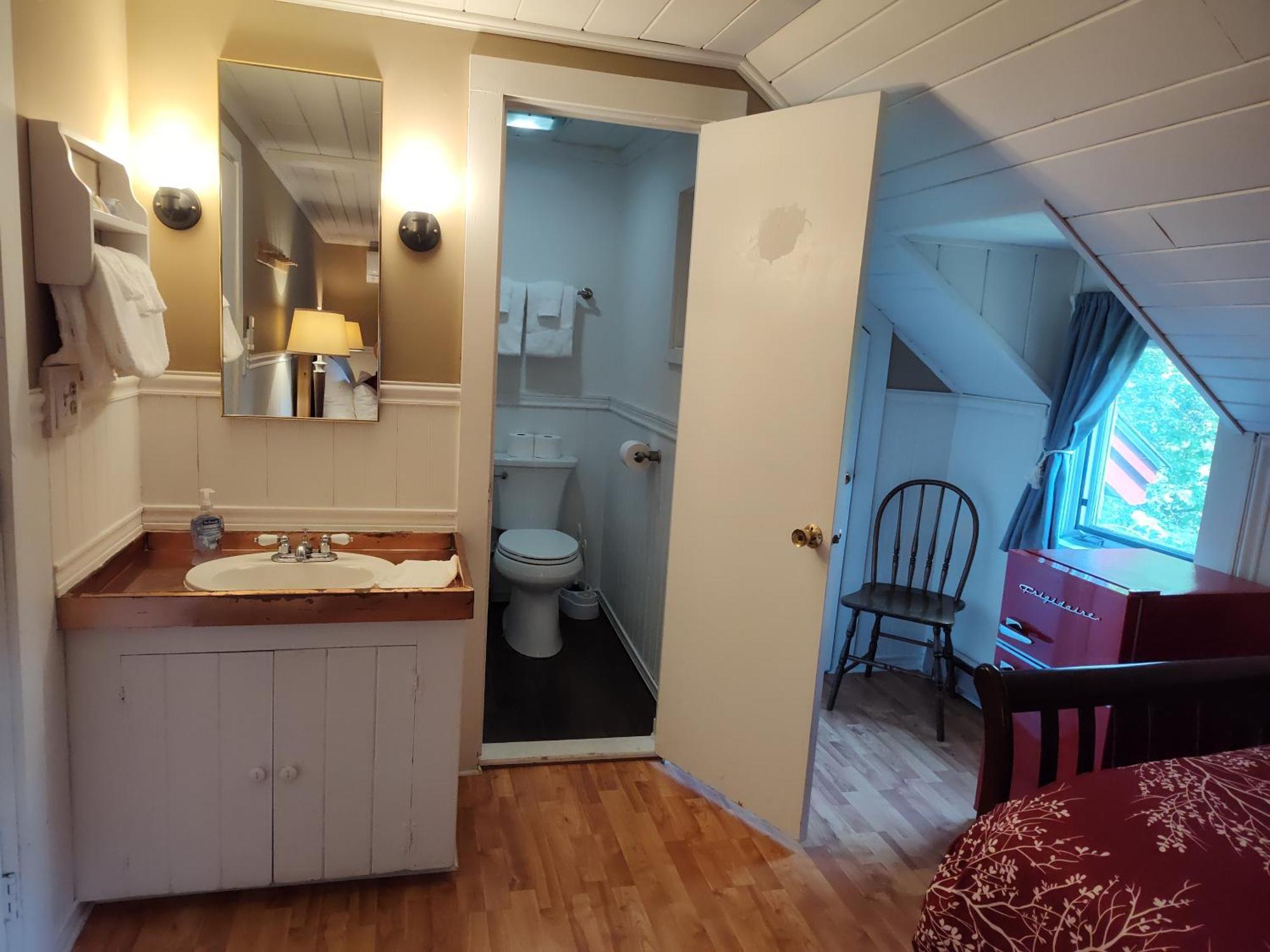 Doveberry Inn West Dover Ngoại thất bức ảnh